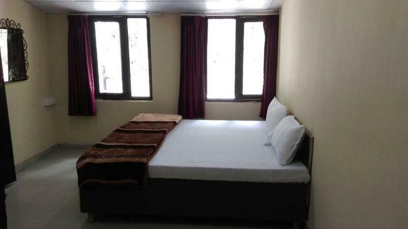 Hotel Gulmarg Mussoorie Exteriör bild
